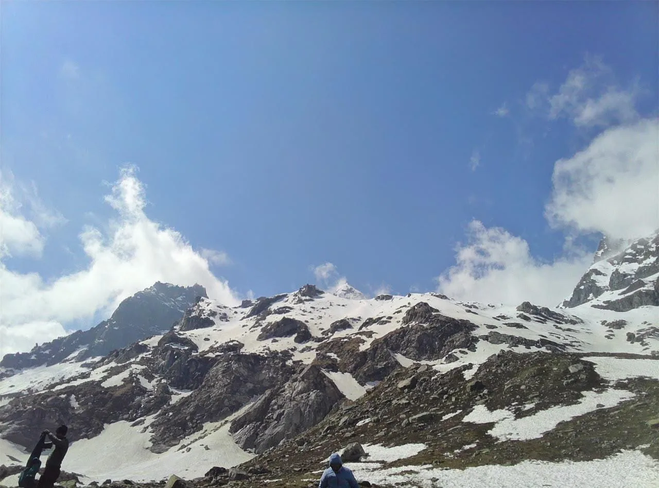 Hampta Pass Trek With Chandratal image 12
